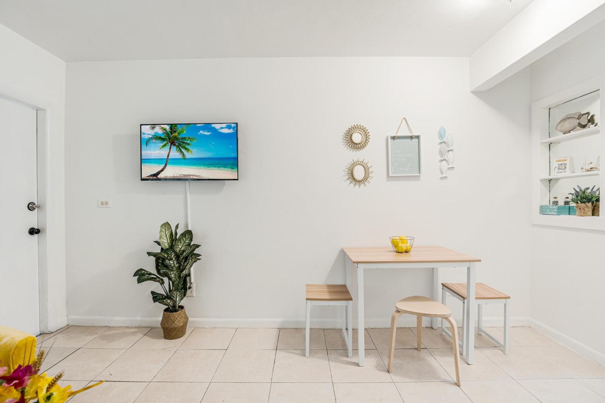 Apartment Trendy 1br With Tropical Vibe Near Brickell Miami